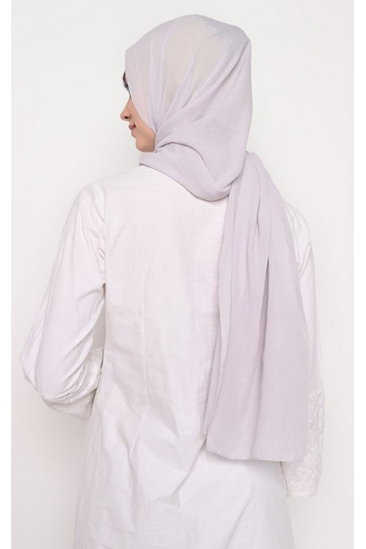 Pasmina Voal Gucci Jahit Tepi Grey